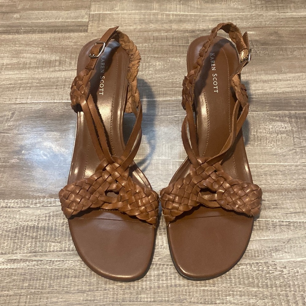 Karen Scott Size 8.5 Brown Woven Heels